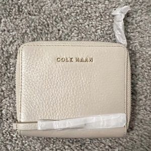 NWT Cole Haan: Small Leather Wallet